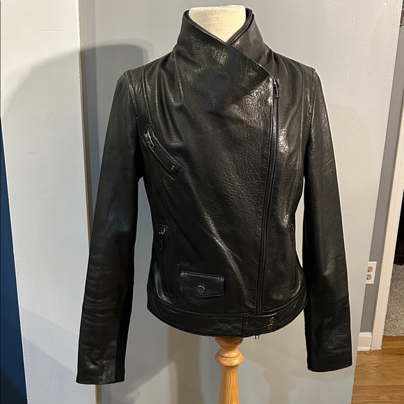Vince Jackets & Blazers - Vince Lamb Leather Black Moto Jacket GUC ladies size large L